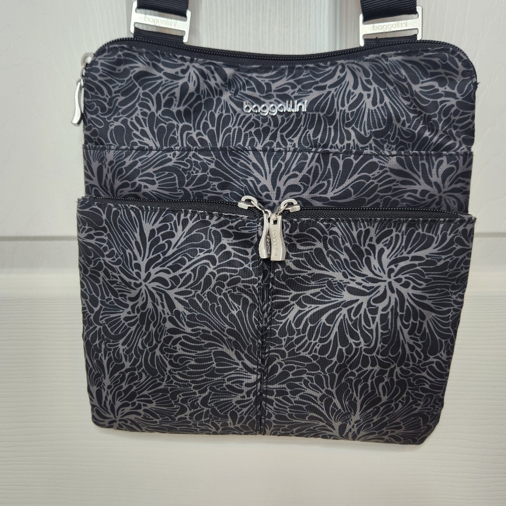 Baggallini Original Everyday Crossbody bag black grey Midnight Blossom